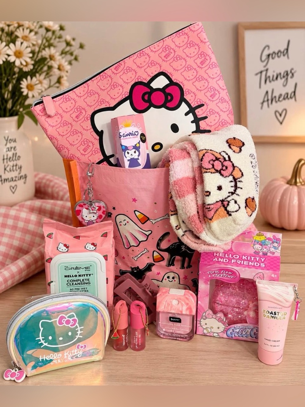 Hello Kitty Boo Basket